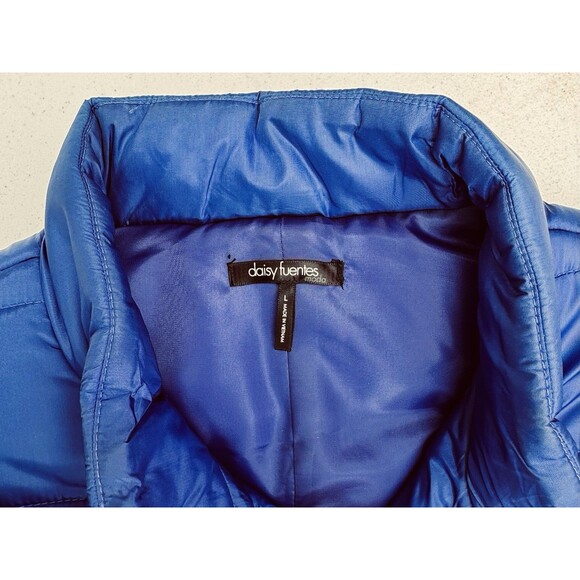 Daisy Fuentes Women Puffy Vest, Size Large Blueish Purple Color, NWOT - Picture 4 of 7